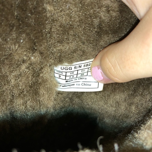 Ugg boats - Picture 4 of 4